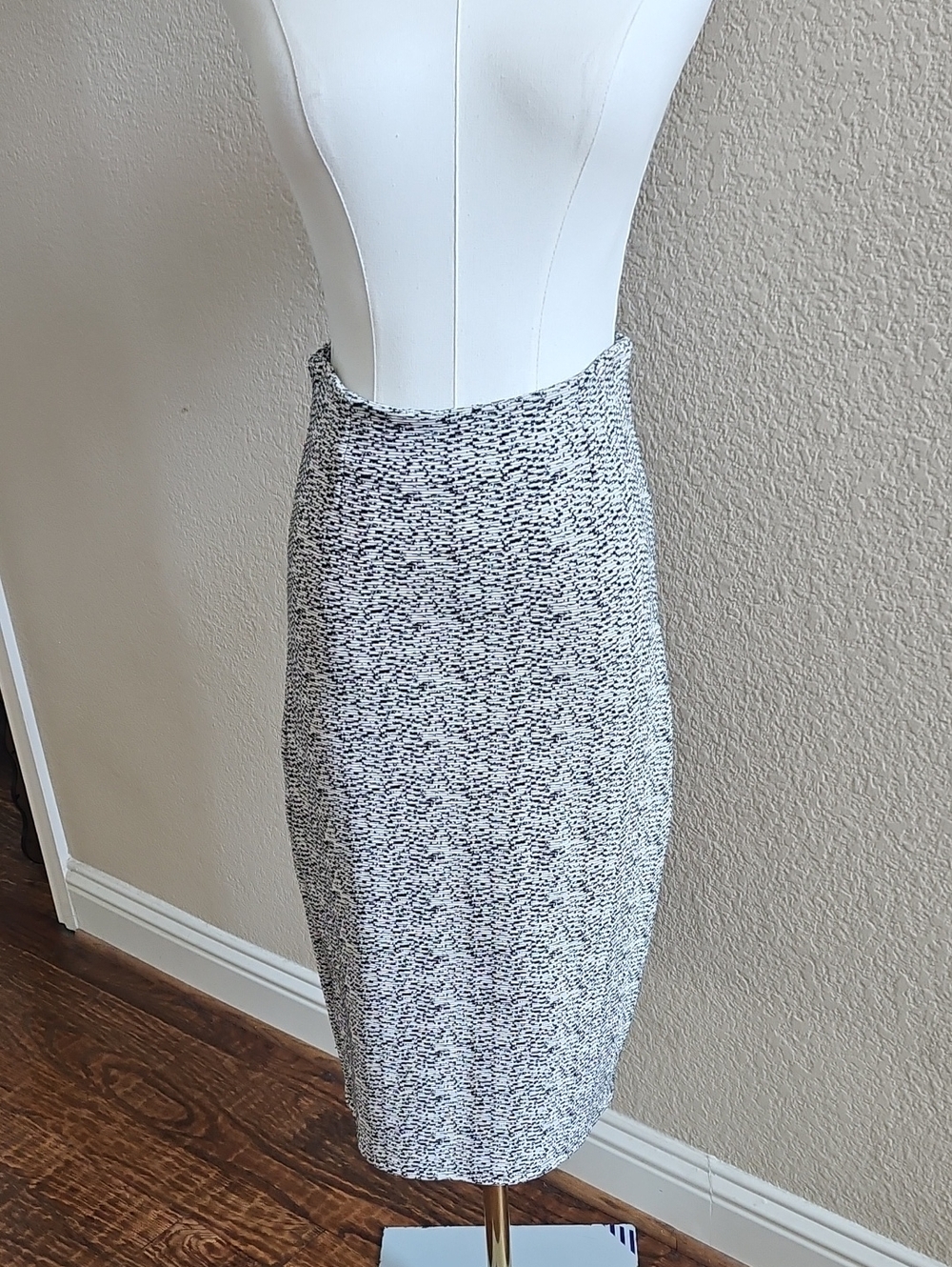 Gianni Bini tweed pencil skirt Xsmall